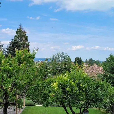 A Bringas Lägenhet *