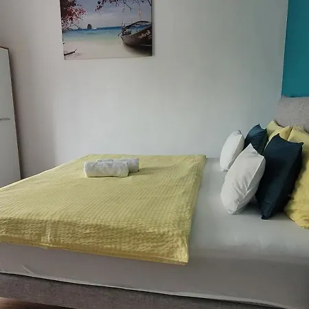 Lägenhet A Bringas *